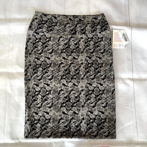 LuLaRoe Cassie skirt